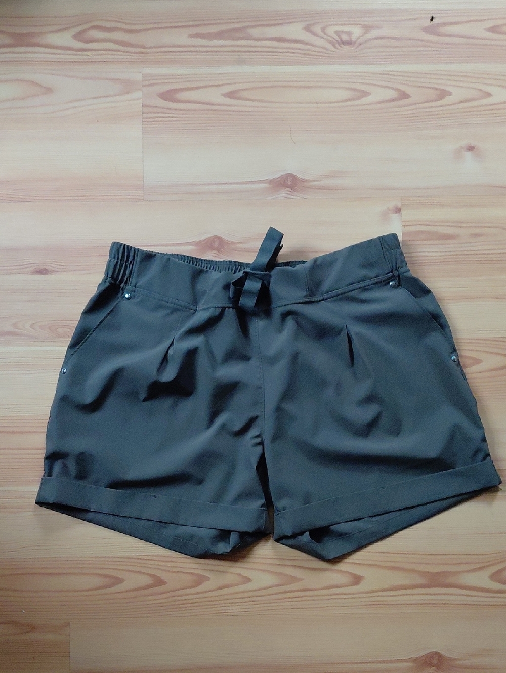Mondetta Drawstring Shorts - Olive